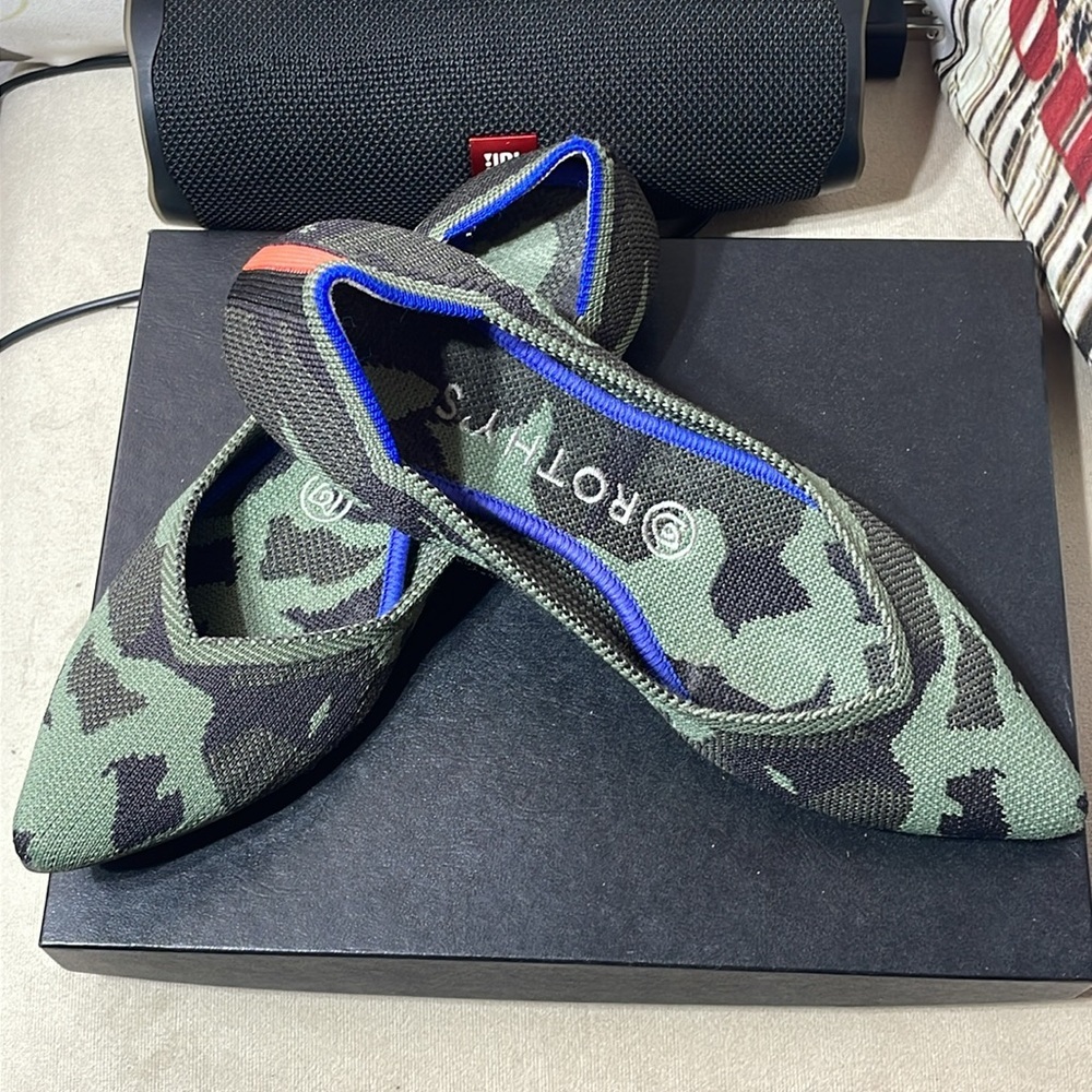 Rothy's The Point in camouflage green, size 7 W - Picture 1 of 11